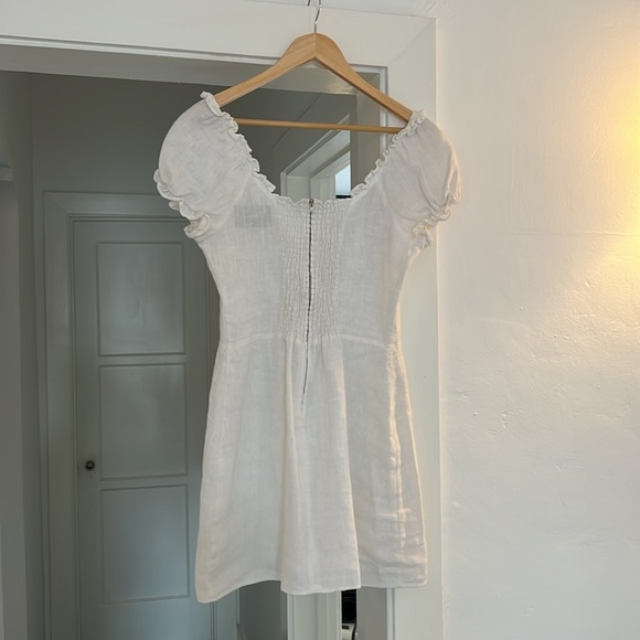 Reformation - White Linen Dress 🧺 - Picture 2 of 6
